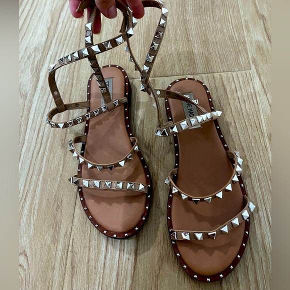 Steve Madden Travel Tan Sandals - Picture 6 of 7